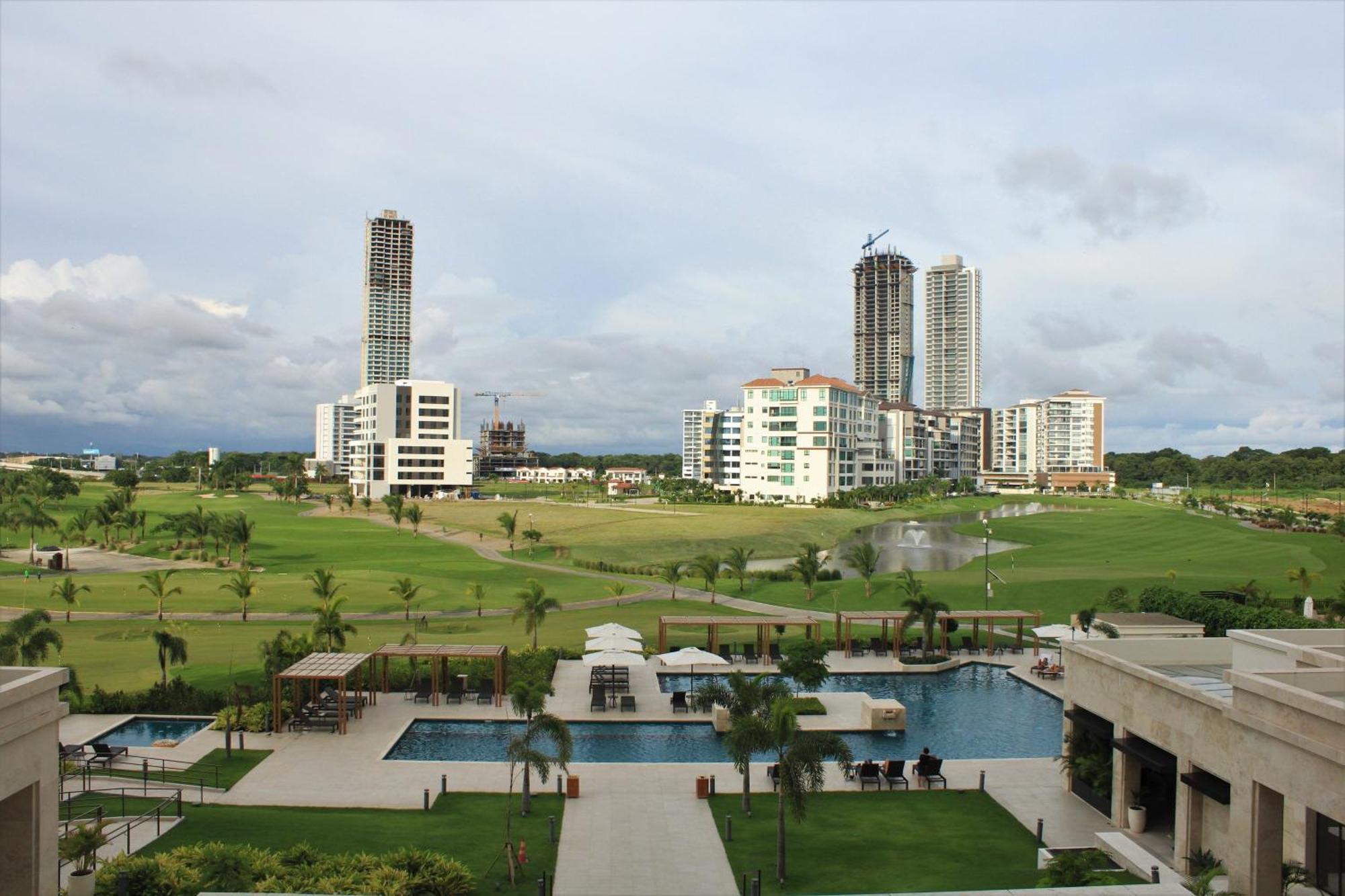 Grand Suite Suite 1 King Golf view,1609752245:JPEG
